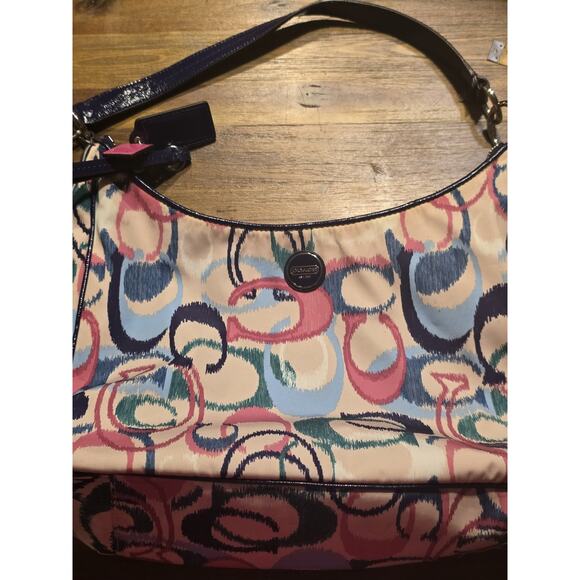 Coach Signature Ikat Print Convertible Hobo/Crossbody Bag Purse Extra Strap NWOT - Picture 1 of 10